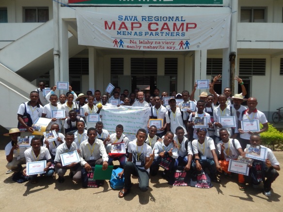 Group photo in front of the Antalaha Mayor's Office at the end of MAP Camp