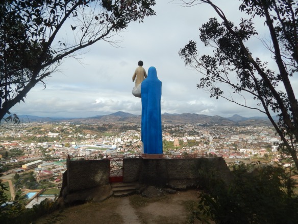 A statue of "Masina Maria" (Holy Mary) overlooking the city of Fianarantsoa